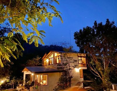 Luxury Stay by the River in Forest Near Nainital